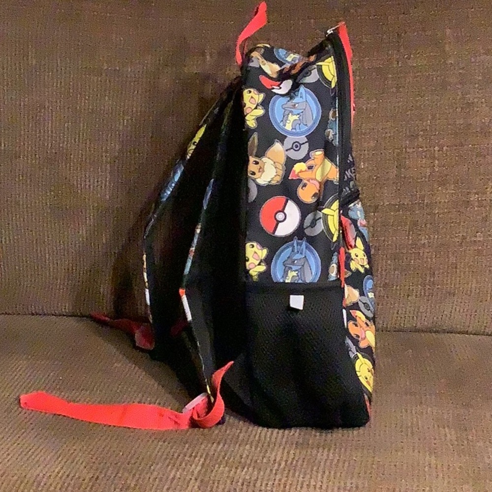 Pokémon backpack - Picture 5 of 9
